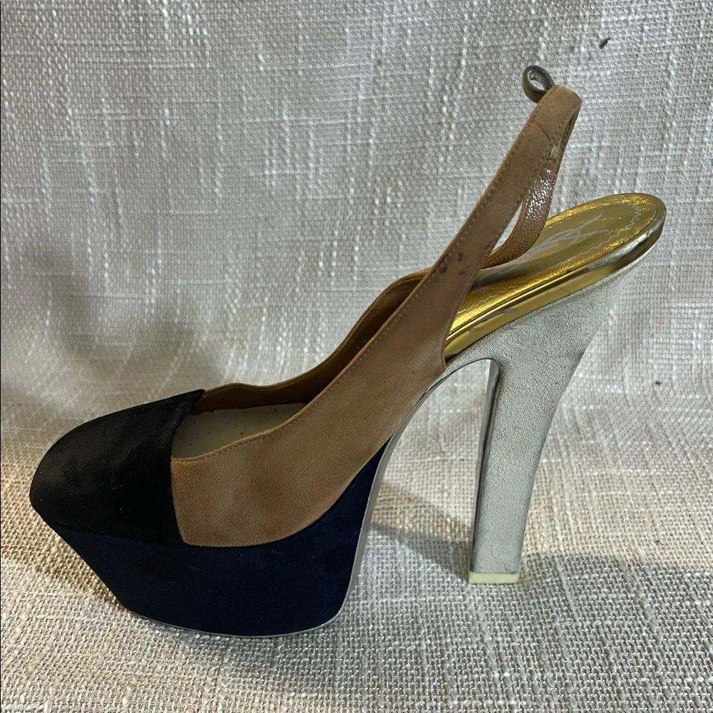 Yves Saint Laurent Obsession 105‎ Cap Toe Platform Pumps Suede